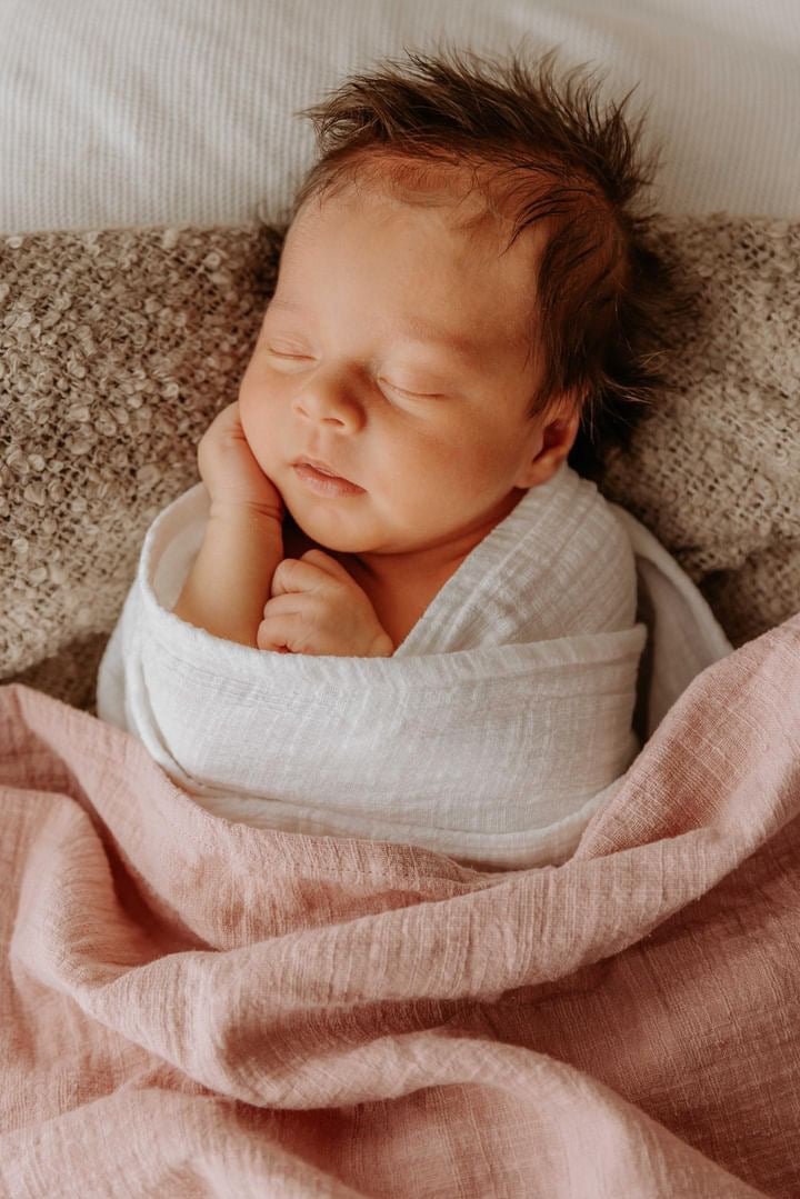 Cotton Baby Wrap in Pink