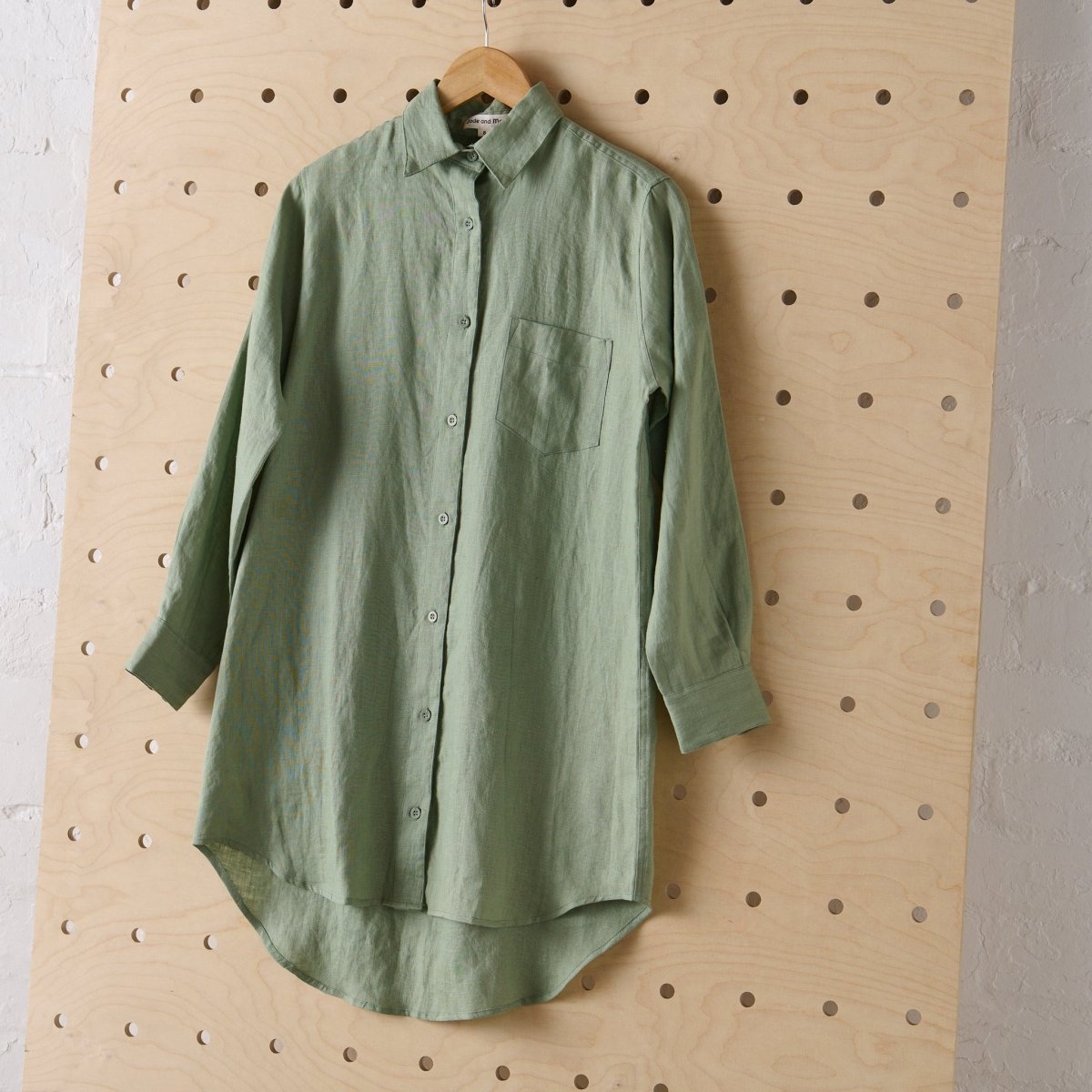 Nightshirt in Pistachio Linen | Button Up