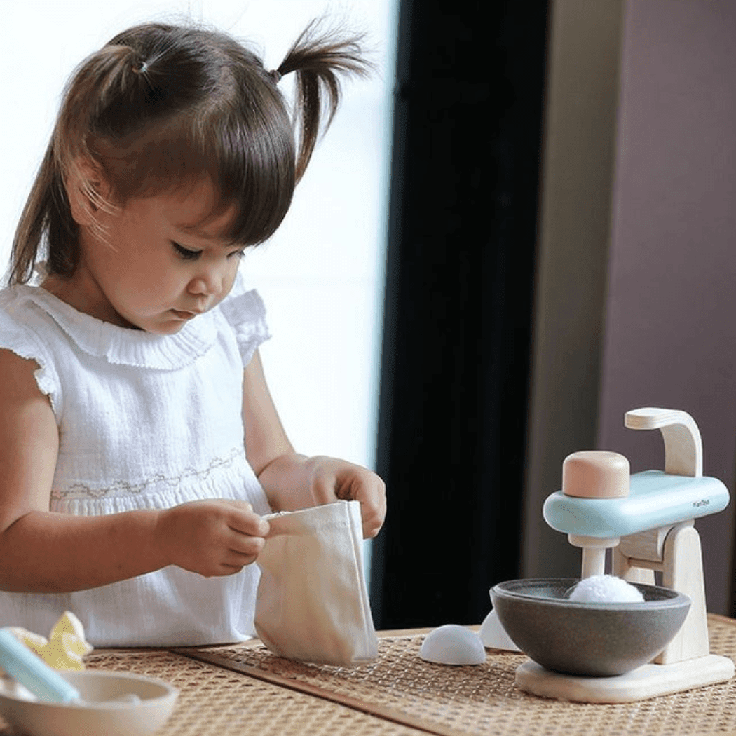 Plan Toys Stand Mixer Set